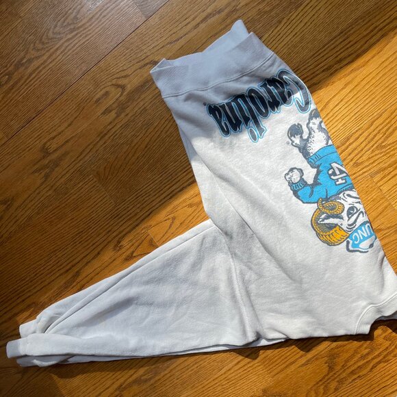 Vintage UNC Sweater - Picture 4 of 5
